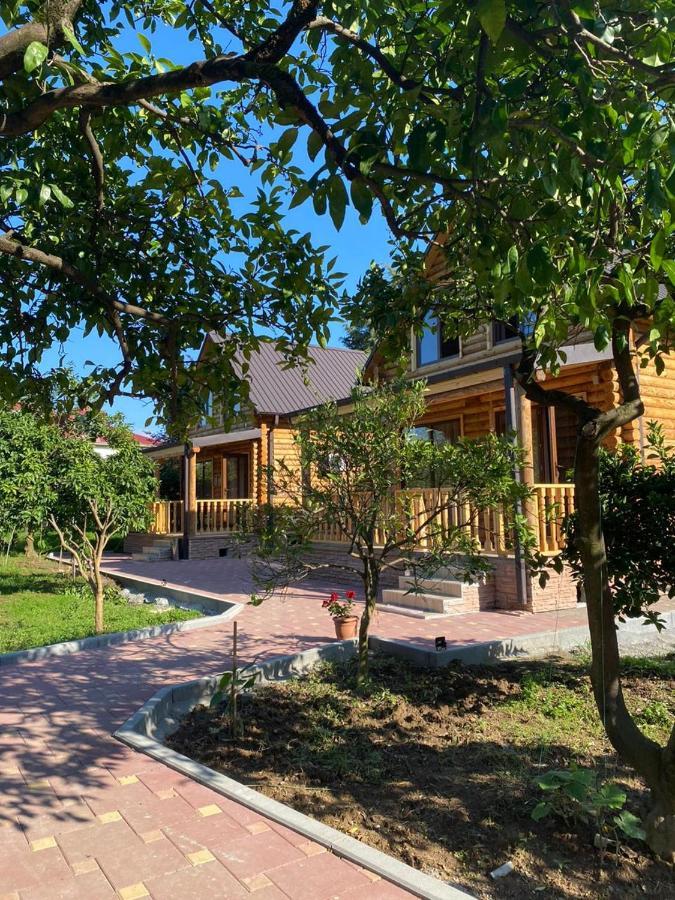 Guest House On Angisa Batumi Exteriér fotografie