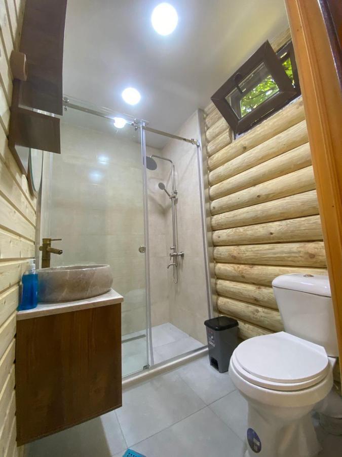 Guest House On Angisa Batumi Exteriér fotografie