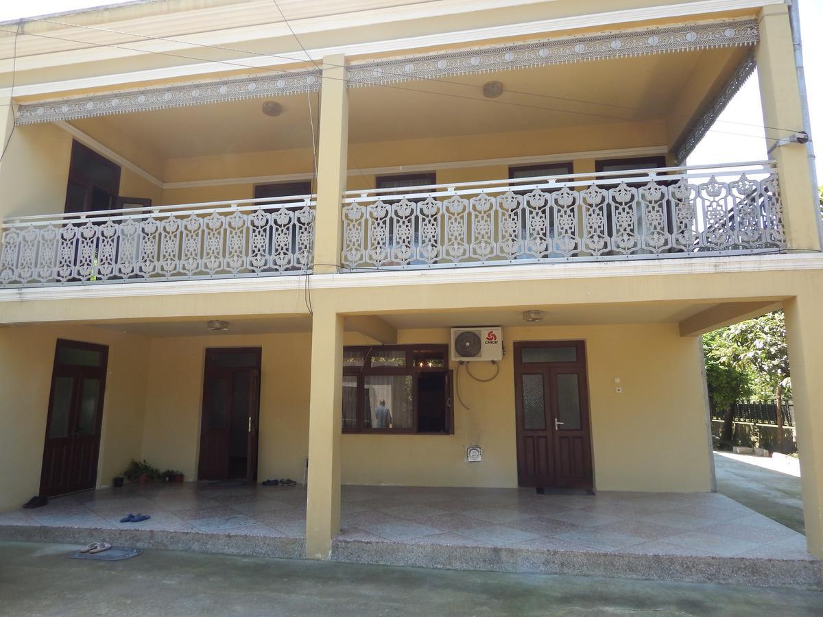Guest House On Angisa Batumi Exteriér fotografie